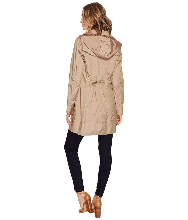 Cole Haan Women's Packable rain Jacket, champagne, 2X - Image 3